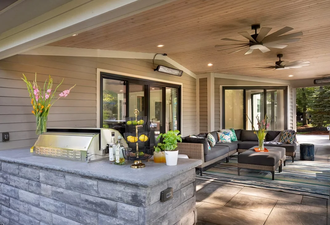 Custom Outdoor Living Design & Construction