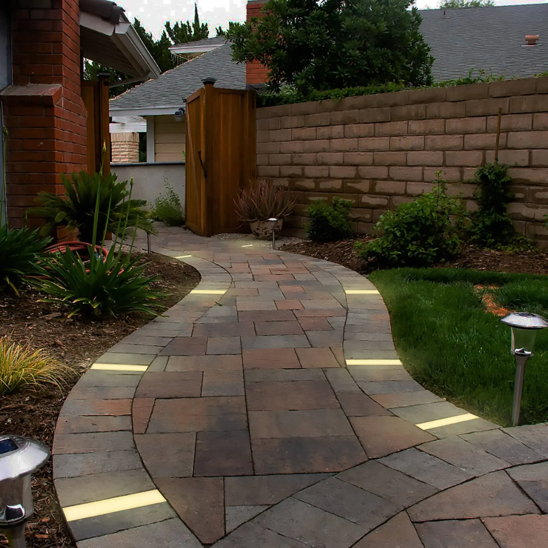 Transform Your Backyard into a Nighttime Oasis 3